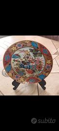 Coppia di piatti decorativi giapponesi con support