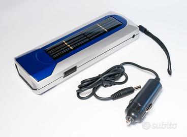 Torcia LED a doppia ricarica: solare e 12V auto