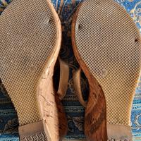 sandali con zeppa in sughero