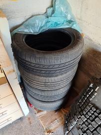 Gomme 205/55/16