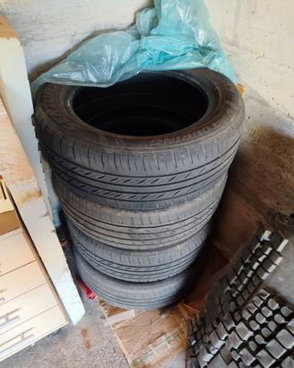 Gomme 205/55/16