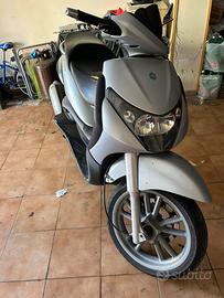 Beverly 125 anno 2006