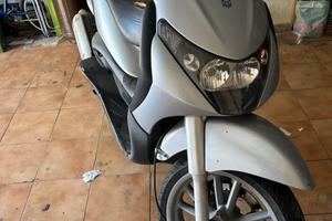 Beverly 125 anno 2006