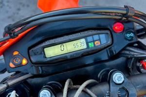 KTM 690 Supermoto - 2024