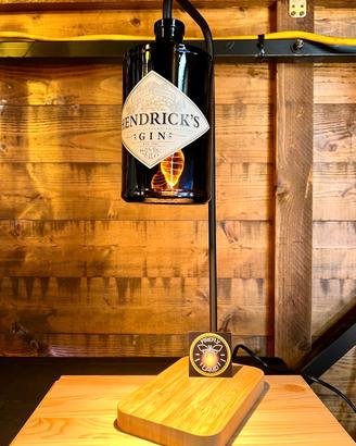 Lampada Hendrick's Legno Gin