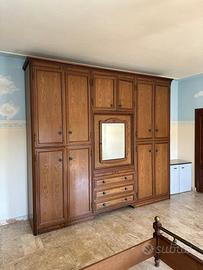 Armadio in legno