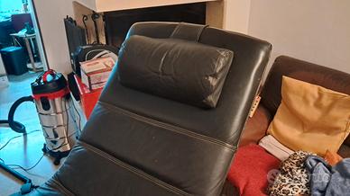 poltrone lecorbusier in pellle nera.