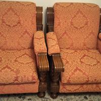 Divano 3 posti + 2 poltrone stile Impero – €500,00