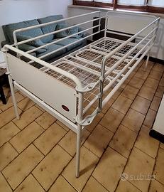 Letto ortopedico manuale con sponde anticaduta