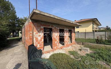 RUSTICO INDIPENDENTE CON GIARDINO PRIVATO!