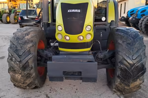 Trattore Claas ARES 657