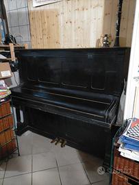 Pianoforte verticale da muro
