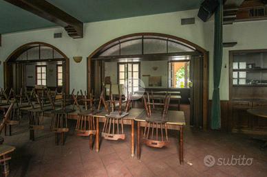 NEGOZIO A MOSCAZZANO