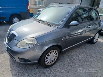 Lancia Ypsilon 1.2 Argento (A15)