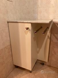 Mobile bagno + porta asciugamani