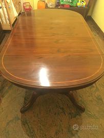 Tavolo allungabile in Noce