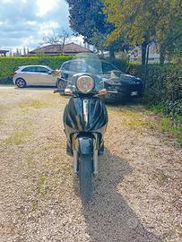 scooter beverly 500