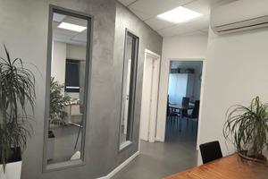 Ufficio completamente ristrutturato