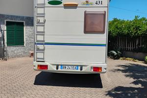 camper mansardato usato