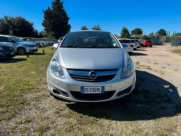Opel Corsa 1.2 5 porte SOLAMENTE 113.000 KM