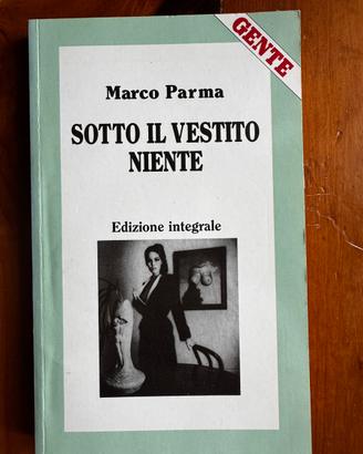Collana di libri romanzi