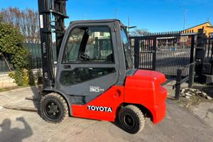 S75 Muletto 30 q Toyota