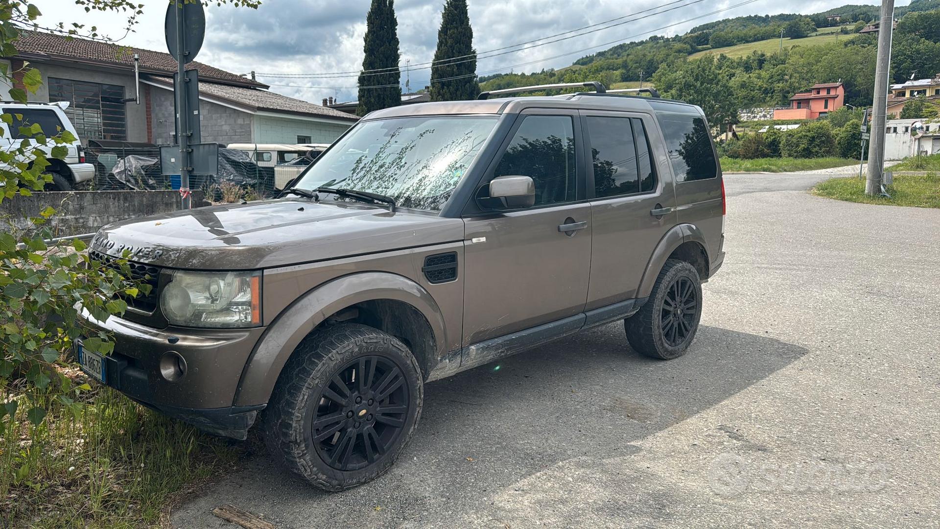 Land Rover Discovery 2010 photo 4