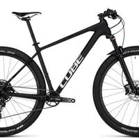 Bicicletta MTB Cube C62 One anno 2023