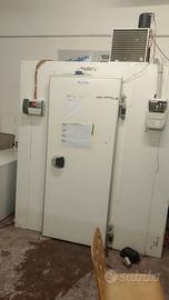 Cella frigorifera con pavimento