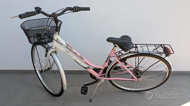 Bici da donna rosa city Esperia