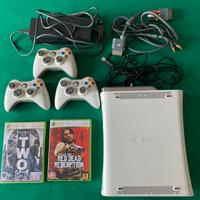 Xbox 360 bianca + 3 joypad + 2 giochi