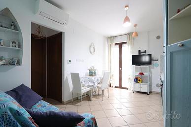 2 LOCALI A ALBA ADRIATICA