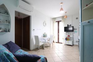 2 LOCALI A ALBA ADRIATICA