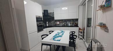 CUCINA AD ANGOLO MONDO CONVENIENZA