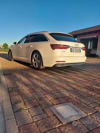 AUDI A6 Avant 40 2.0 TDI S tronic Business Sport