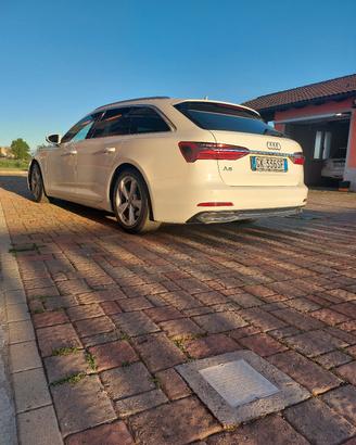 AUDI A6 Avant 40 2.0 TDI S tronic Business Sport