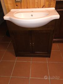 Mobile arte povera con lavabo per bagno