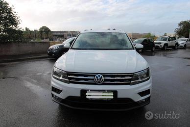 Volkswagen Tiguan 1.6 TDI SCR Sport BlueMotion Tec