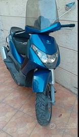 Beverly 250