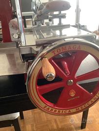 Affettatrice manuale completamente meccanica Tomag