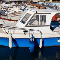 Pilotina da pesca con entrobordo FNM senza patente