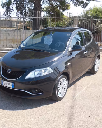 Lancia Ypsilon 1.2 69 CV GPL Ecochic