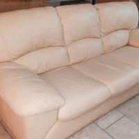 Divano tre posti pelle
