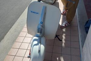 Vespa 50 Special