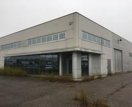 Rivignano Teor (UD) Capannone 840 mq