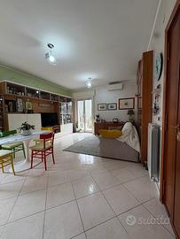 Luminoso in piccolo condominio