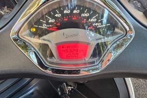 Vespa 300 gts super sport