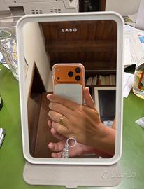 Specchio makeup portatile con luce