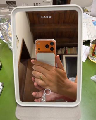 Specchio makeup portatile con luce