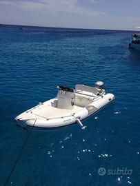 Gommone a Lampedusa